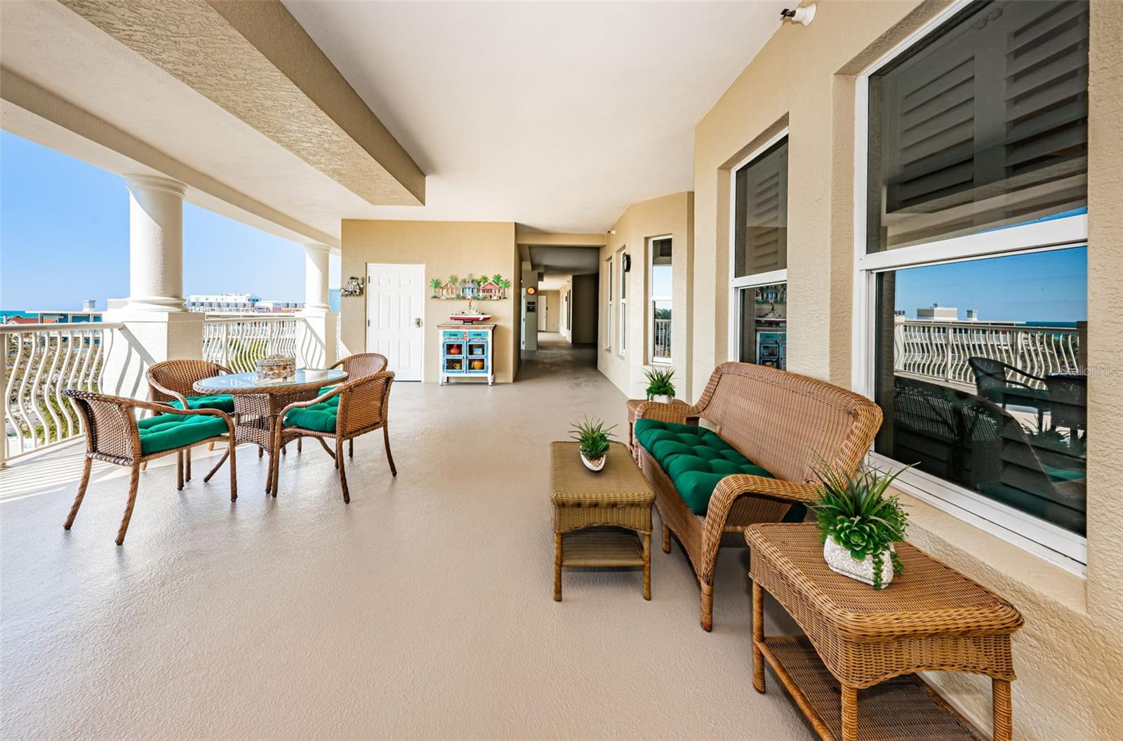 TB8385585 Property Photo