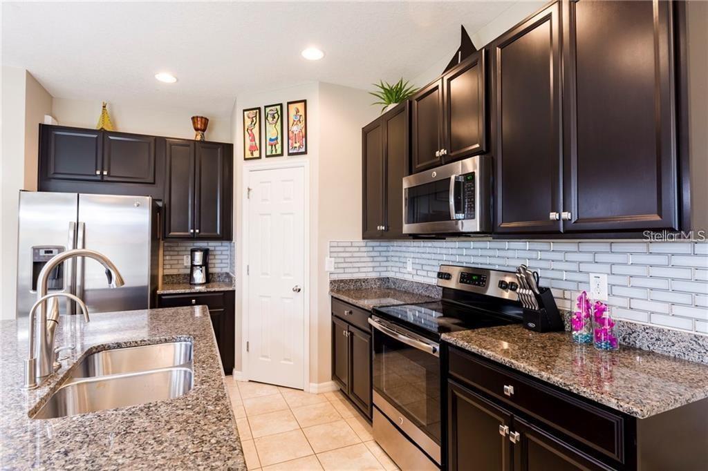 6959 TOWNE LAKE RD, RIVERVIEW, FL, 33578