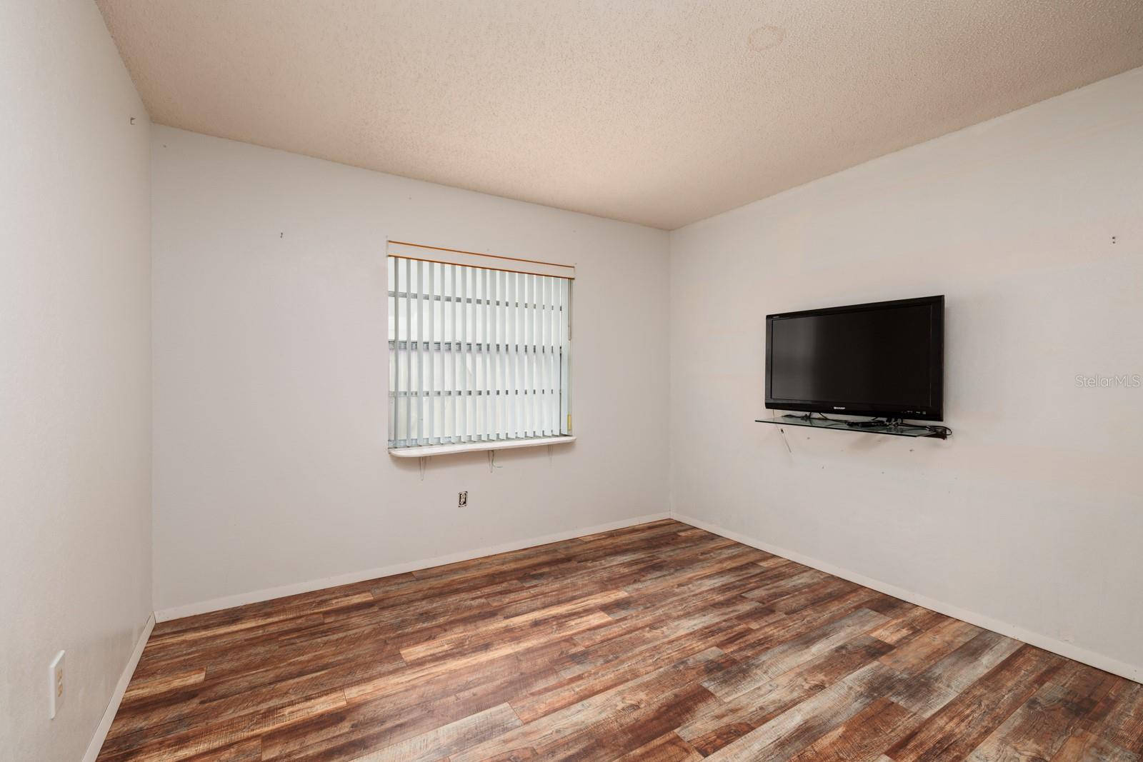 564 5TH AVE SE, LARGO, FL, 33771