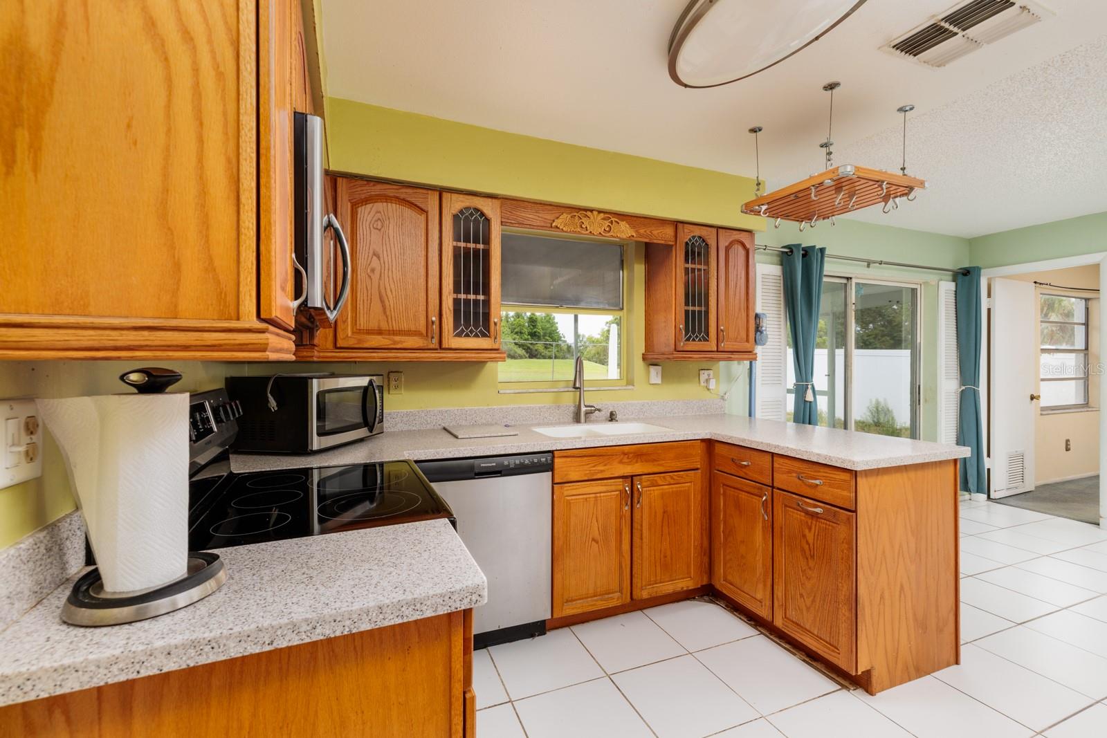 564 5TH AVE SE, LARGO, FL, 33771