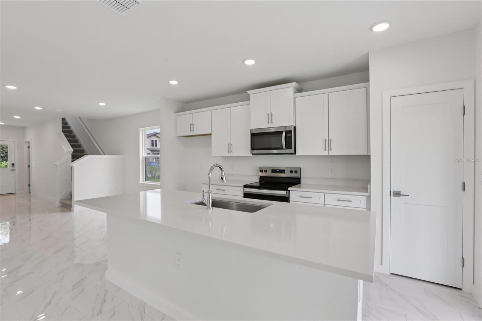 3255 CUP DR, LAKELAND, FL, 33803