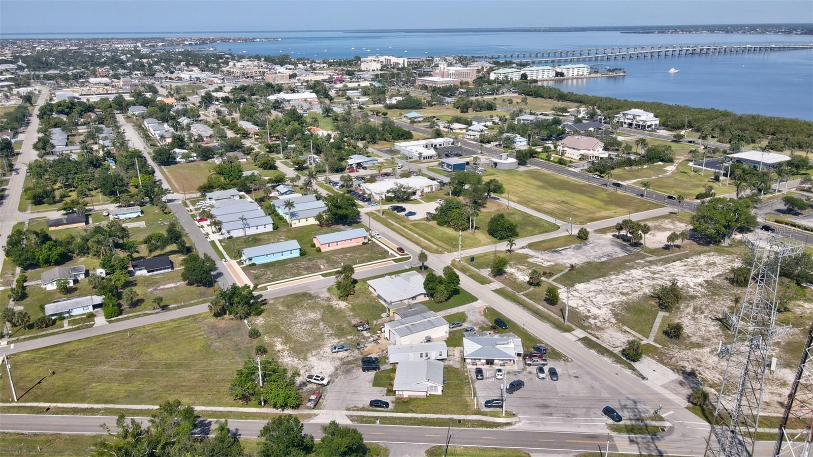 415 COOPER ST, PUNTA GORDA, FL, 33950