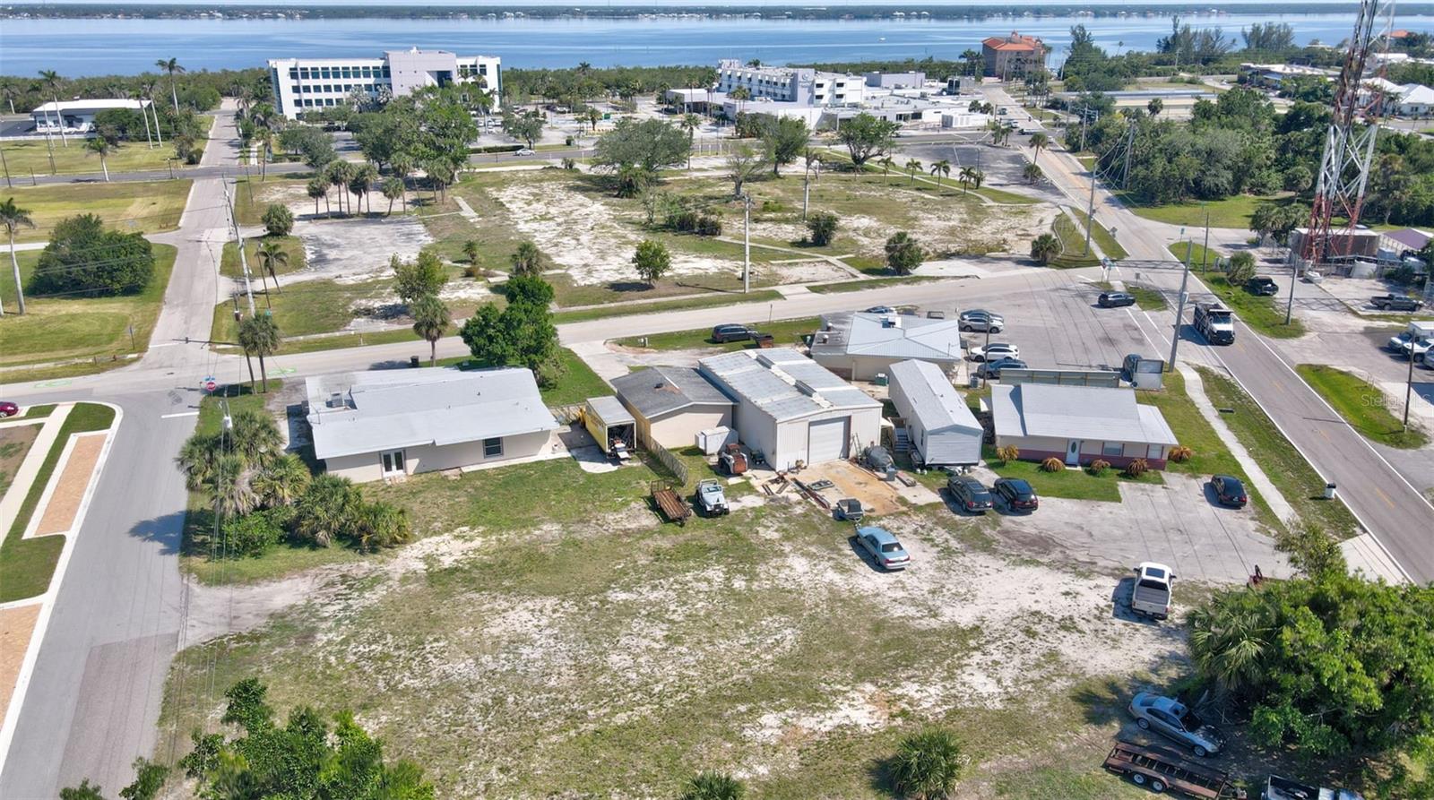 415 COOPER ST, PUNTA GORDA, FL, 33950