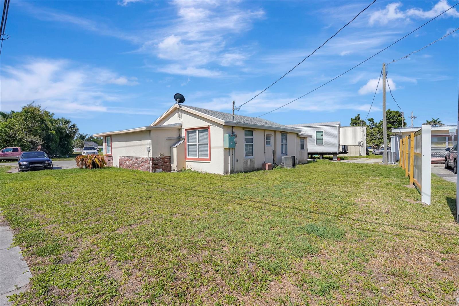 415 COOPER ST, PUNTA GORDA, FL, 33950