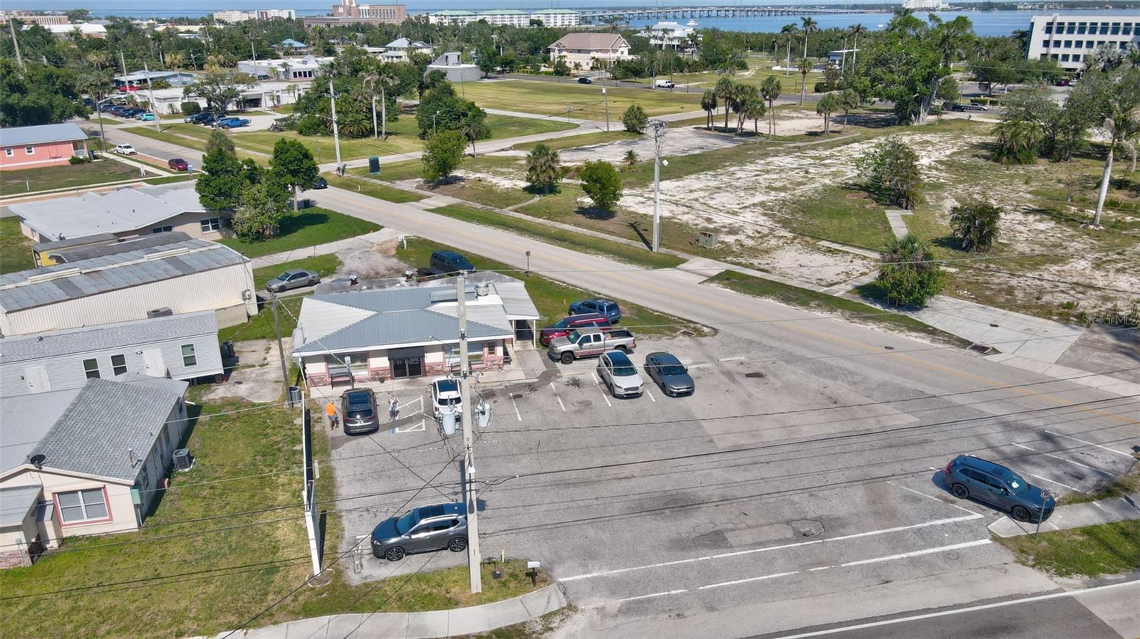 415 COOPER ST, PUNTA GORDA, FL, 33950