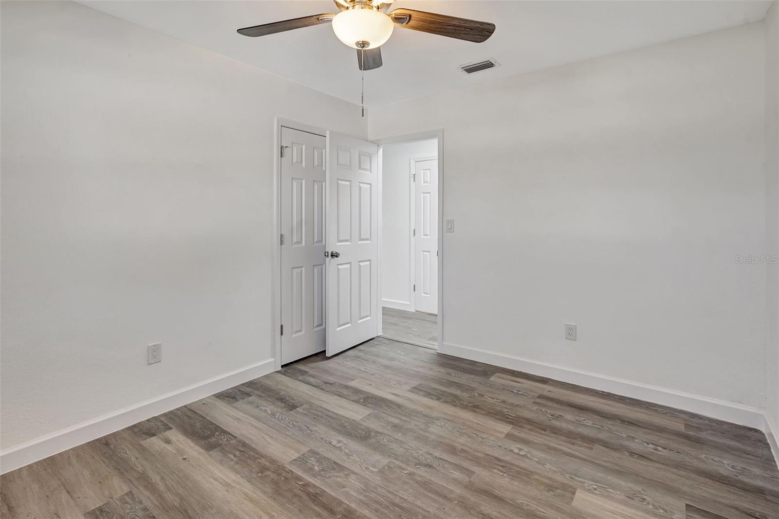 415 COOPER ST, PUNTA GORDA, FL, 33950