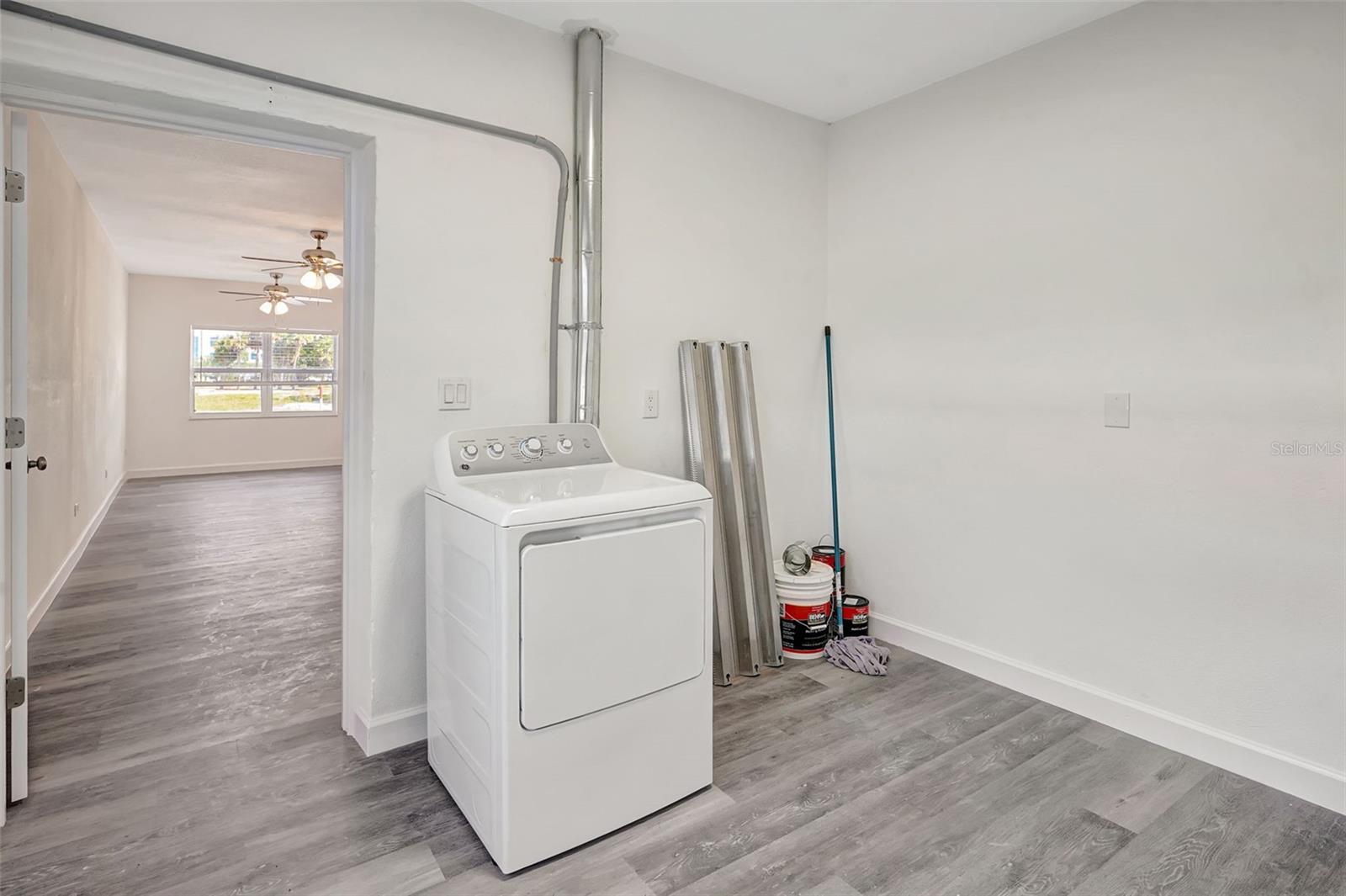 415 COOPER ST, PUNTA GORDA, FL, 33950