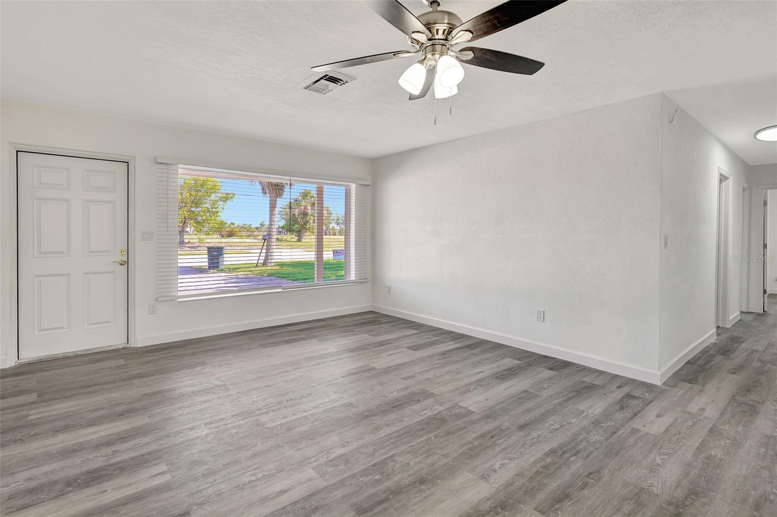 415 COOPER ST, PUNTA GORDA, FL, 33950