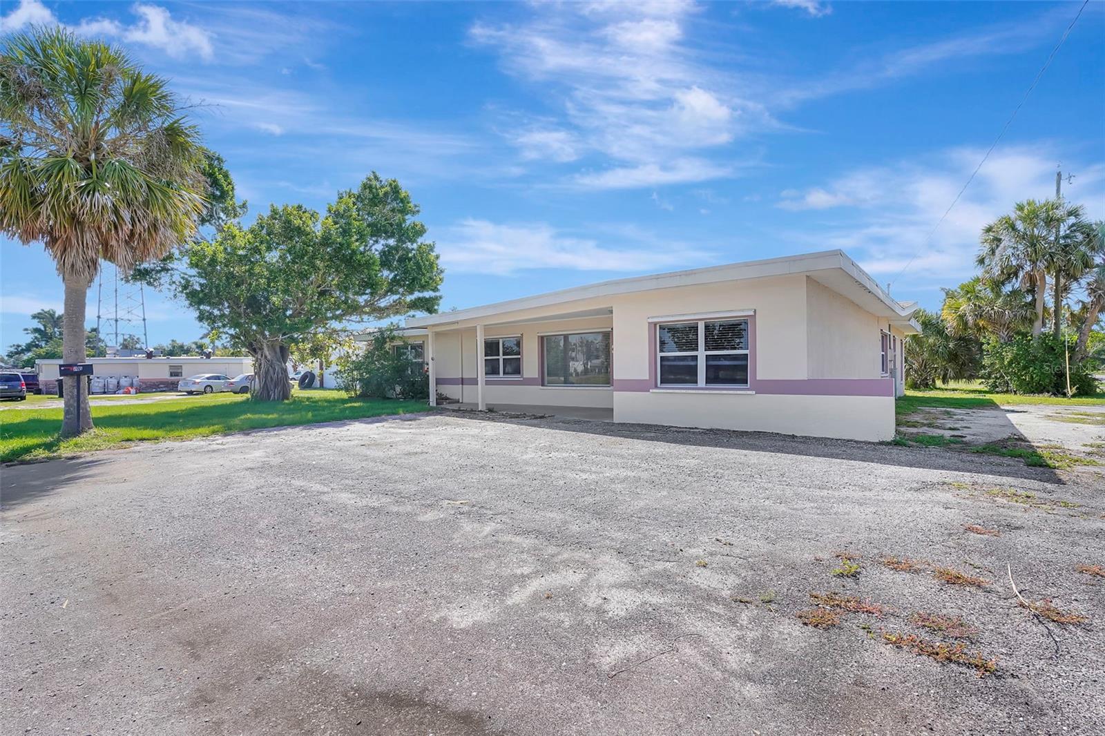 415 COOPER ST, PUNTA GORDA, FL, 33950