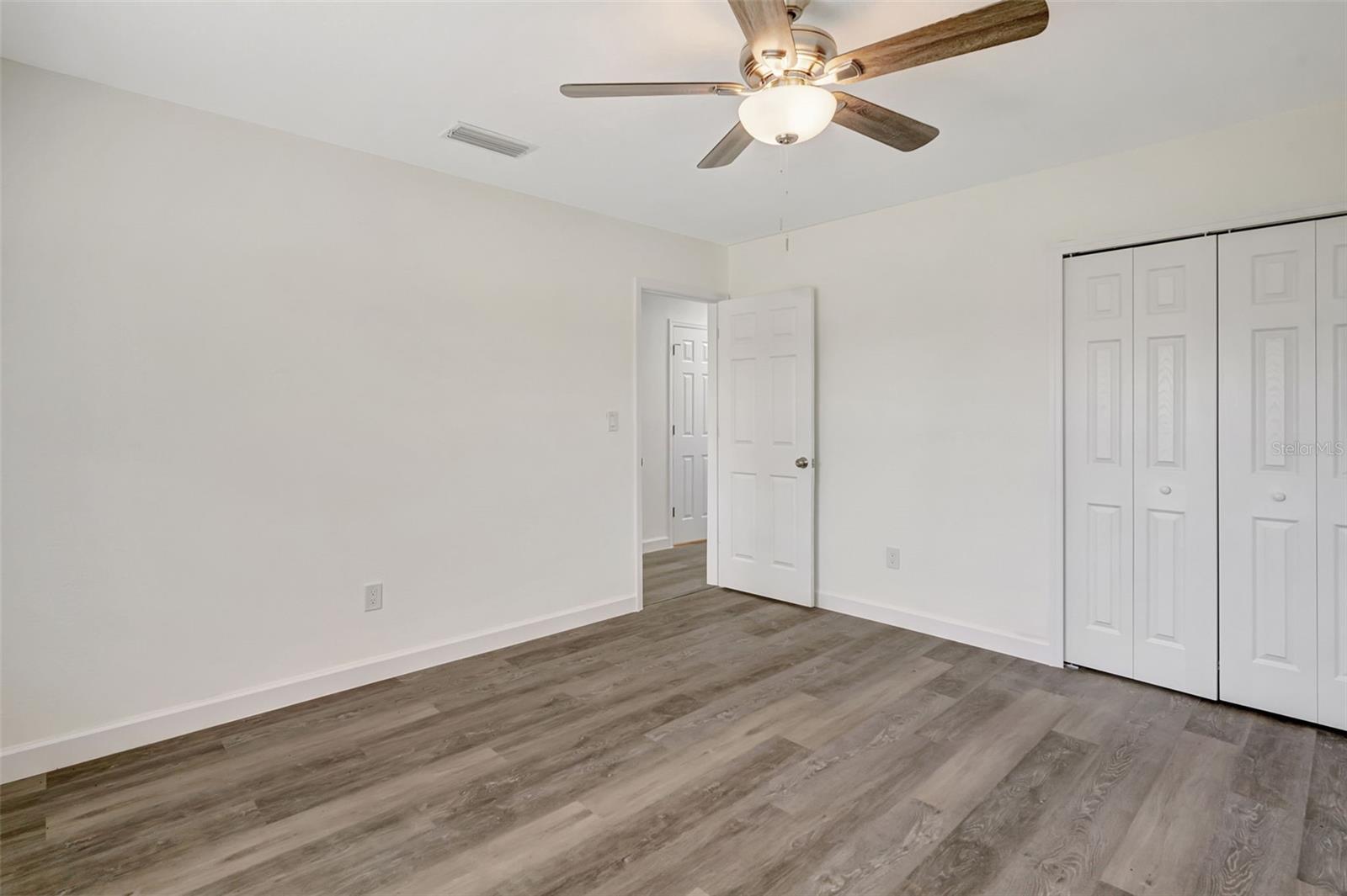 415 COOPER ST, PUNTA GORDA, FL, 33950