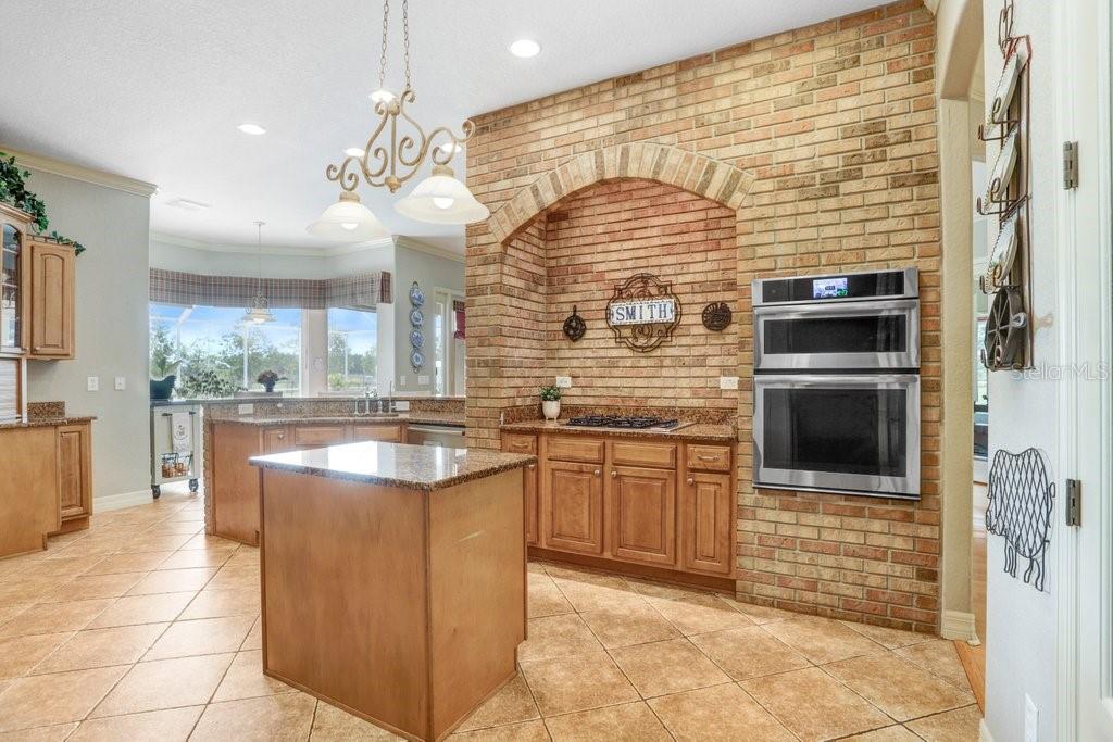 2502 FRITZKE RD, DOVER, FL, 33527