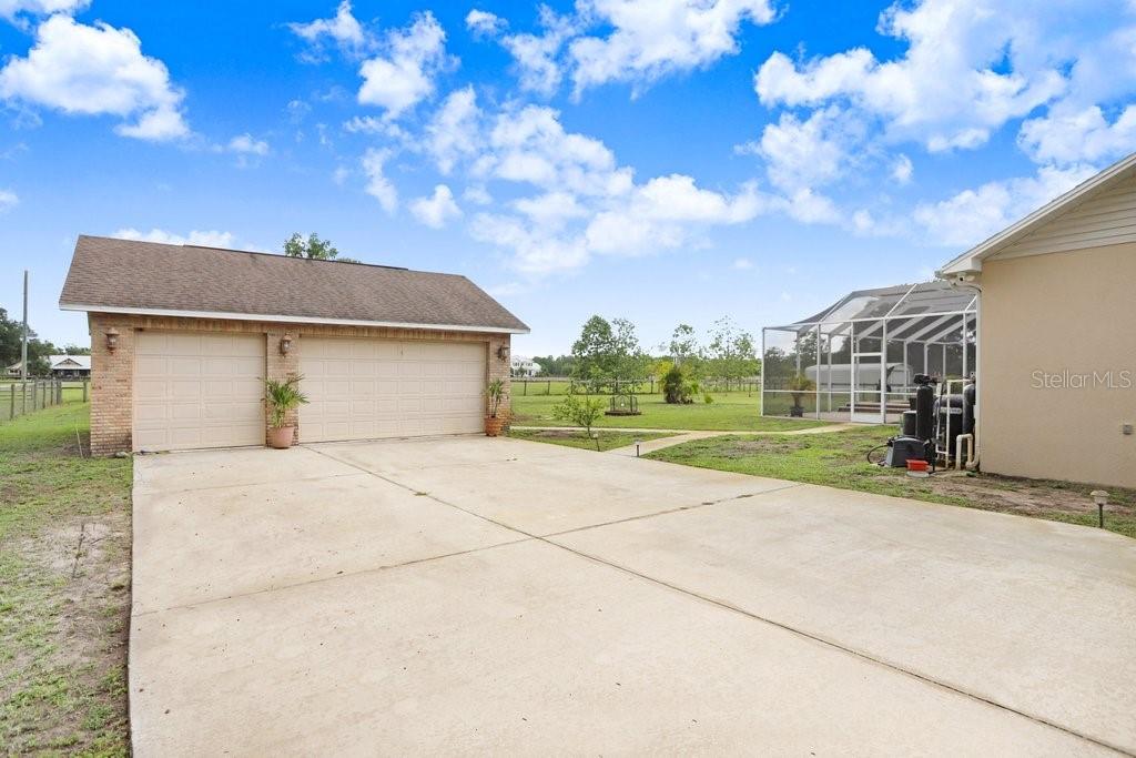 2502 FRITZKE RD, DOVER, FL, 33527