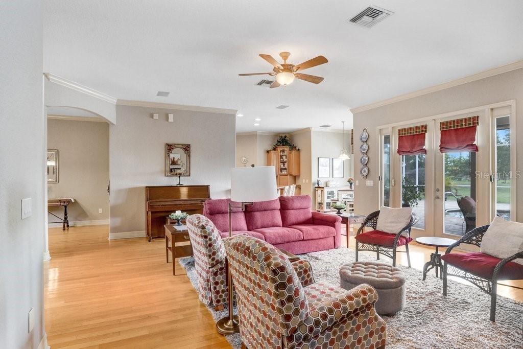 2502 FRITZKE RD, DOVER, FL, 33527