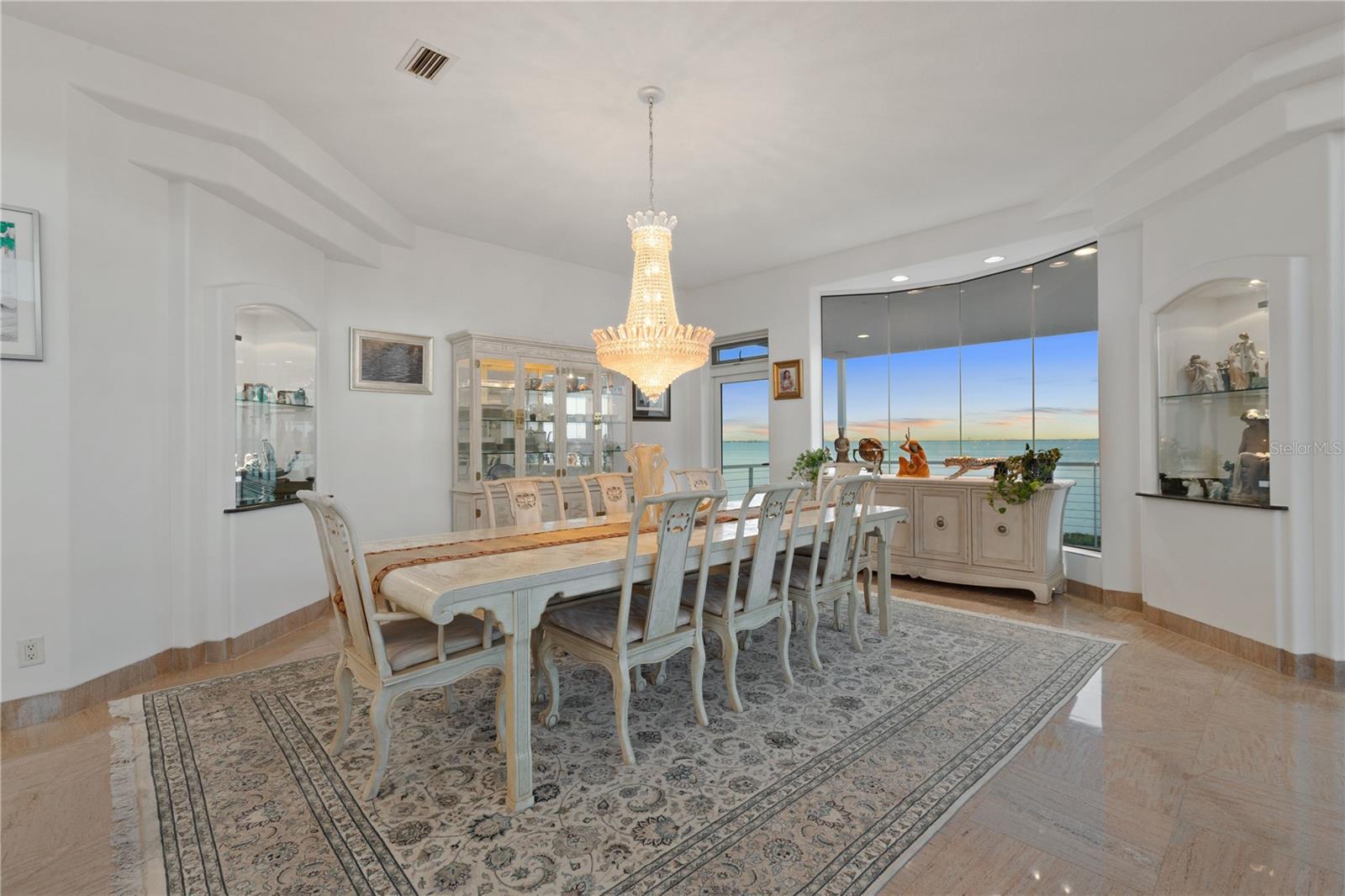 A4652523 Property Photo