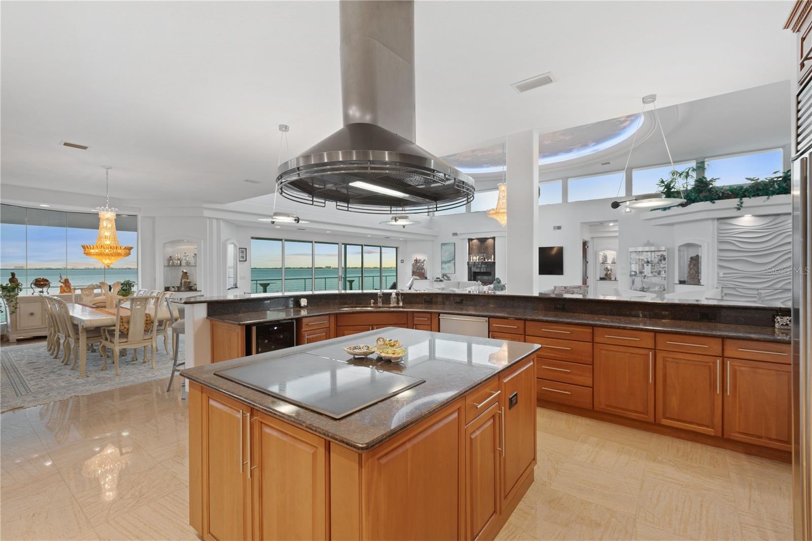 A4652523 Property Photo