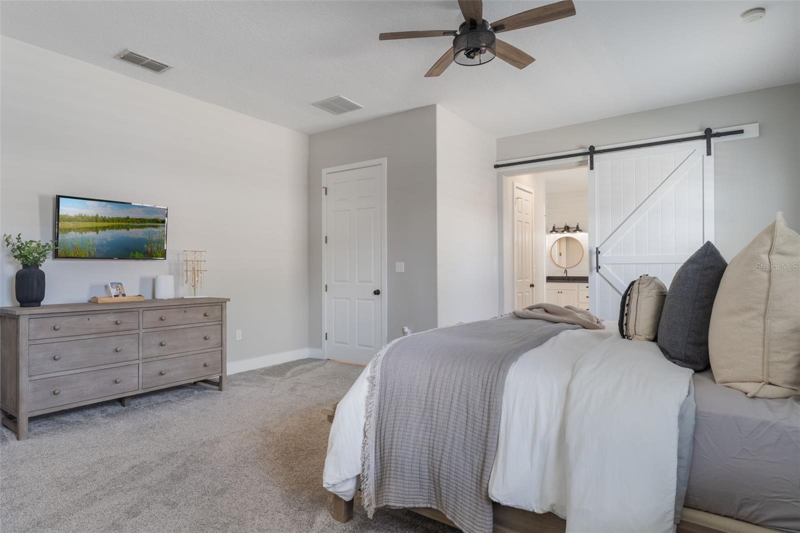 10100 LOBLOLLY PINE CIR, ORLANDO, FL, 32827