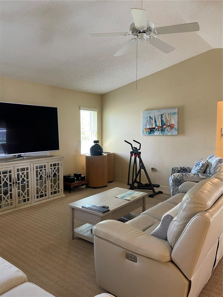 10405 SANDRIFT AVE, ENGLEWOOD, FL, 34224