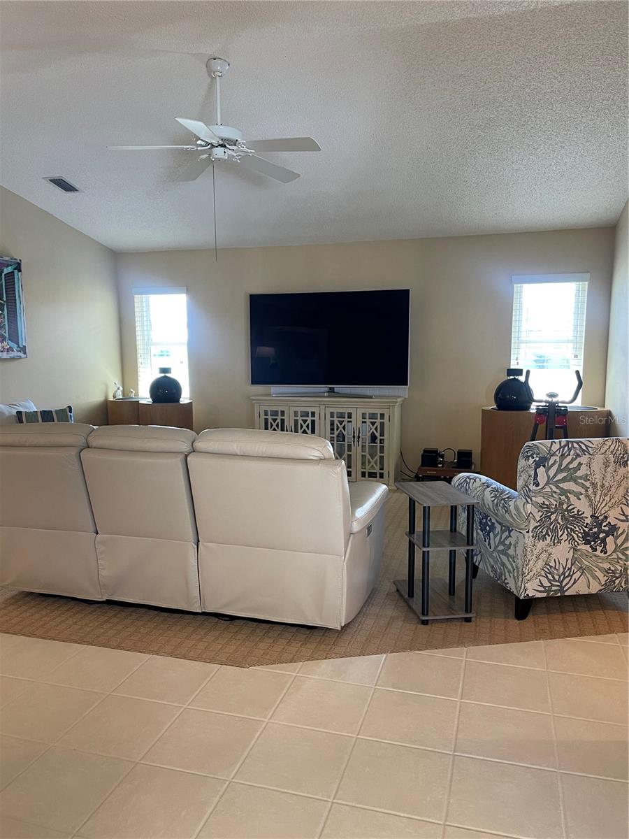 10405 SANDRIFT AVE, ENGLEWOOD, FL, 34224