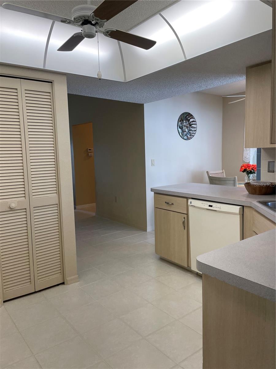 10405 SANDRIFT AVE, ENGLEWOOD, FL, 34224