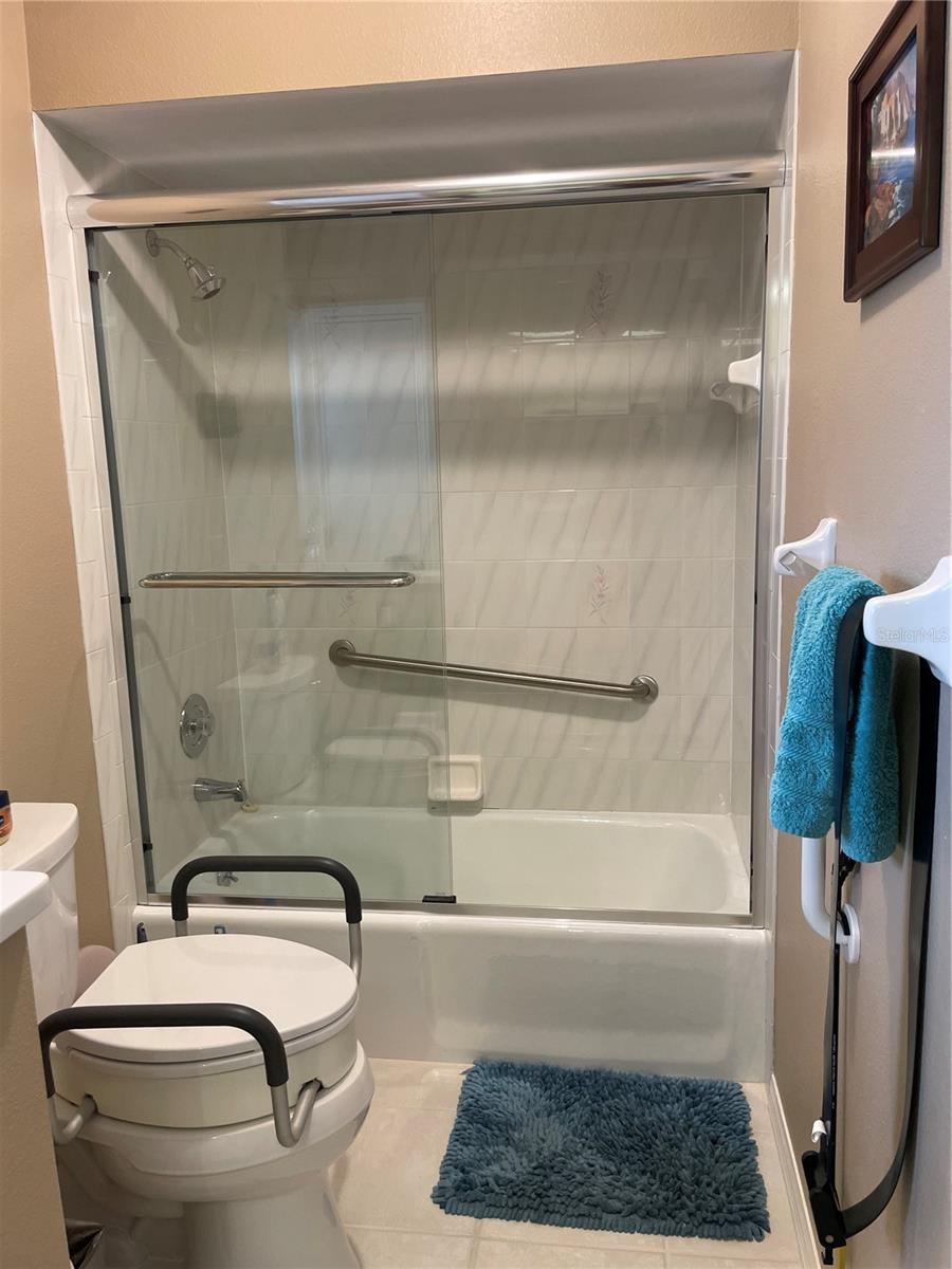 10405 SANDRIFT AVE, ENGLEWOOD, FL, 34224