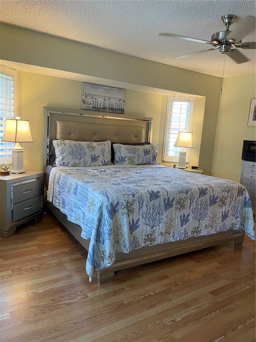 10405 SANDRIFT AVE, ENGLEWOOD, FL, 34224