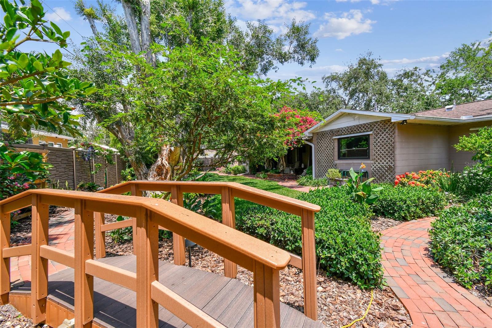 750 ALDA WAY NE, ST PETERSBURG, FL, 33704