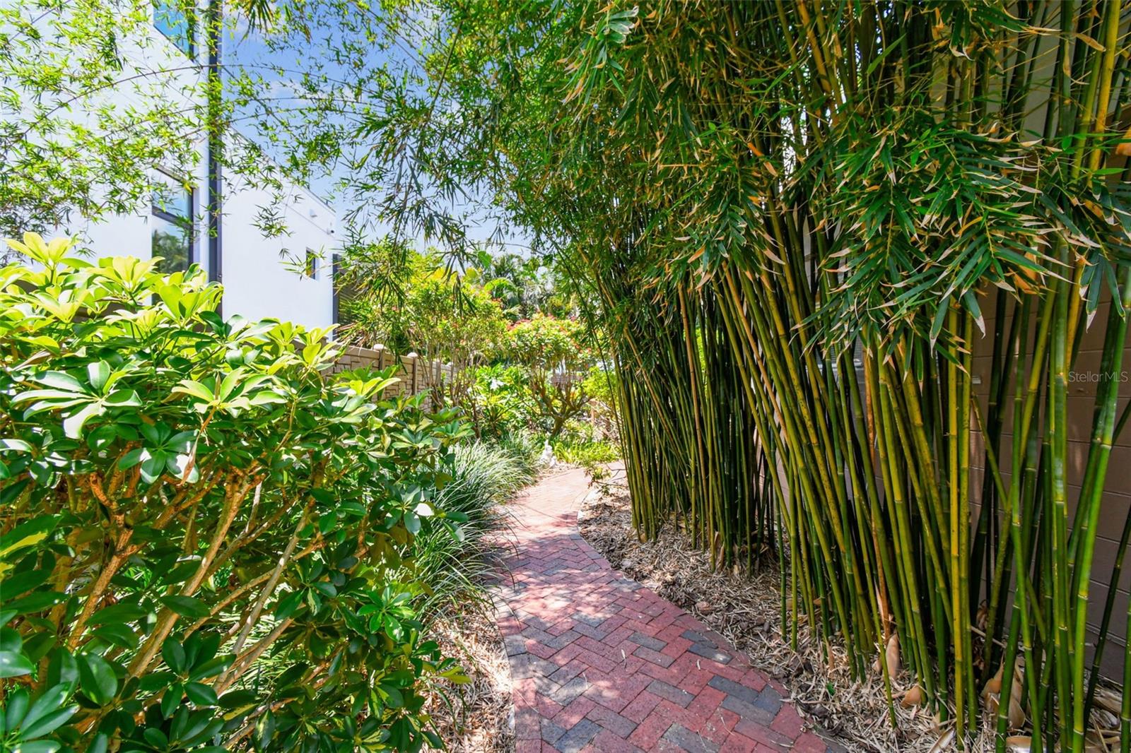 750 ALDA WAY NE, ST PETERSBURG, FL, 33704