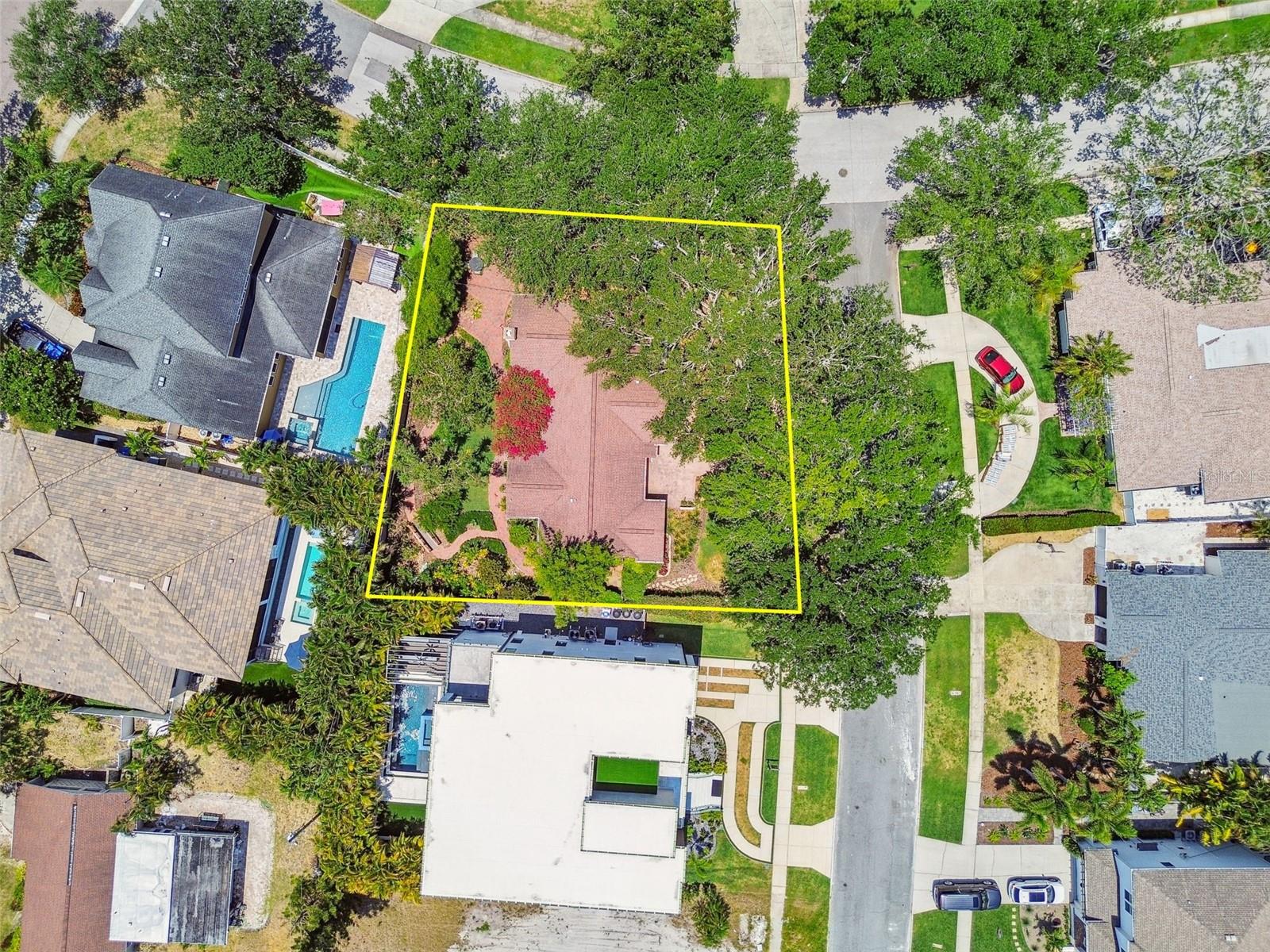 750 ALDA WAY NE, ST PETERSBURG, FL, 33704