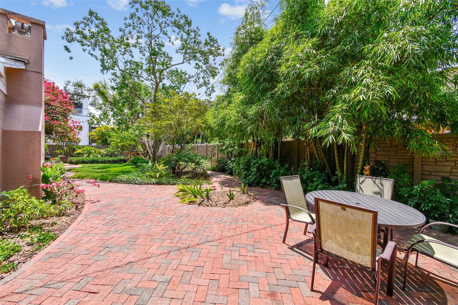 750 ALDA WAY NE, ST PETERSBURG, FL, 33704