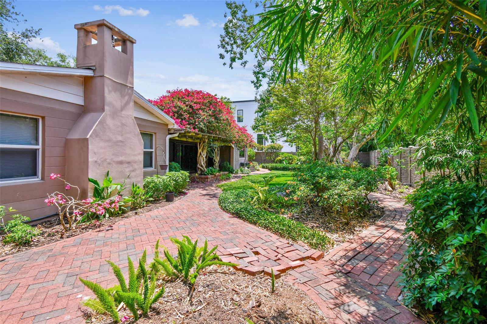 750 ALDA WAY NE, ST PETERSBURG, FL, 33704