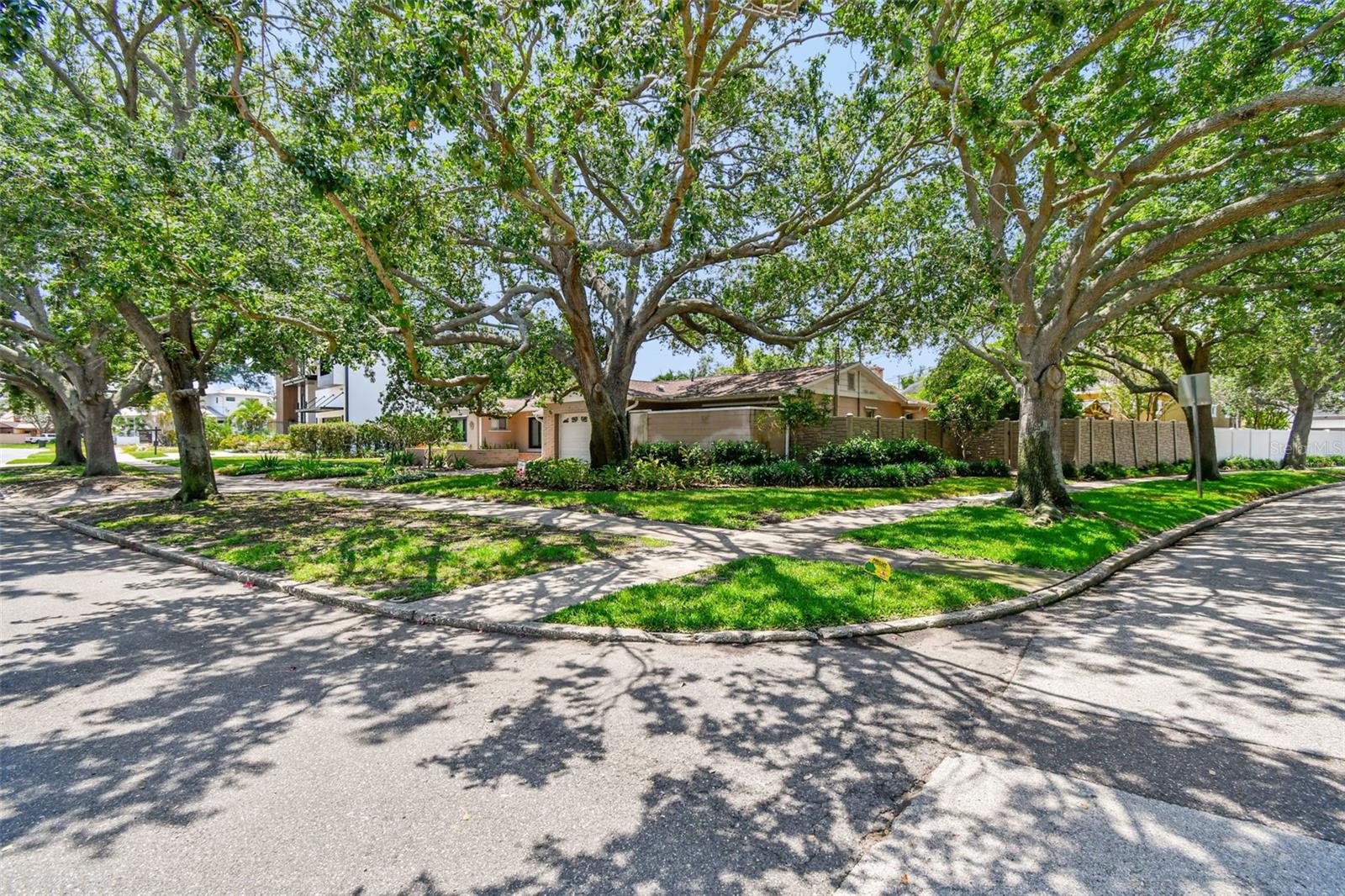 750 ALDA WAY NE, ST PETERSBURG, FL, 33704