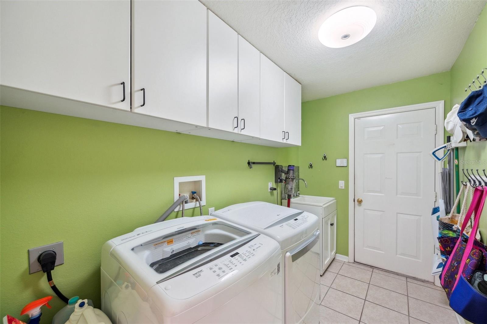 19156 DOVE CREEK DR, TAMPA, FL, 33647