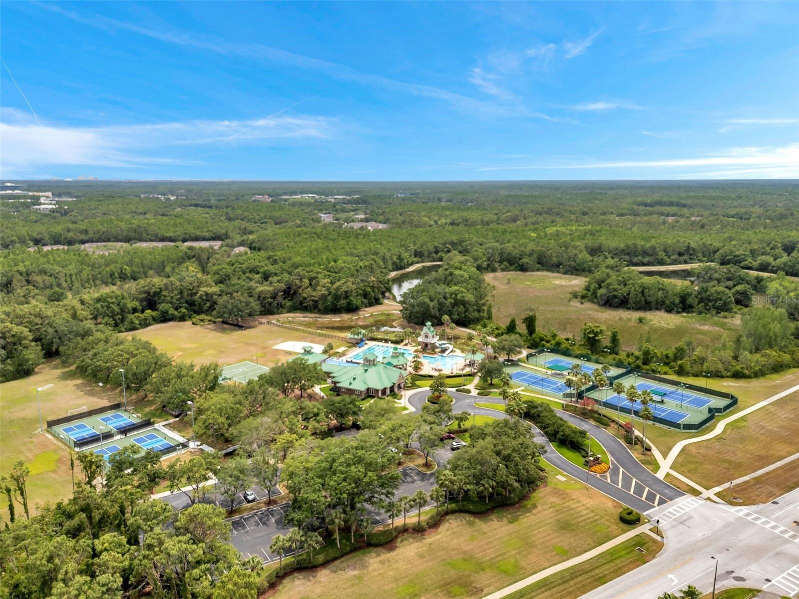 19156 DOVE CREEK DR, TAMPA, FL, 33647