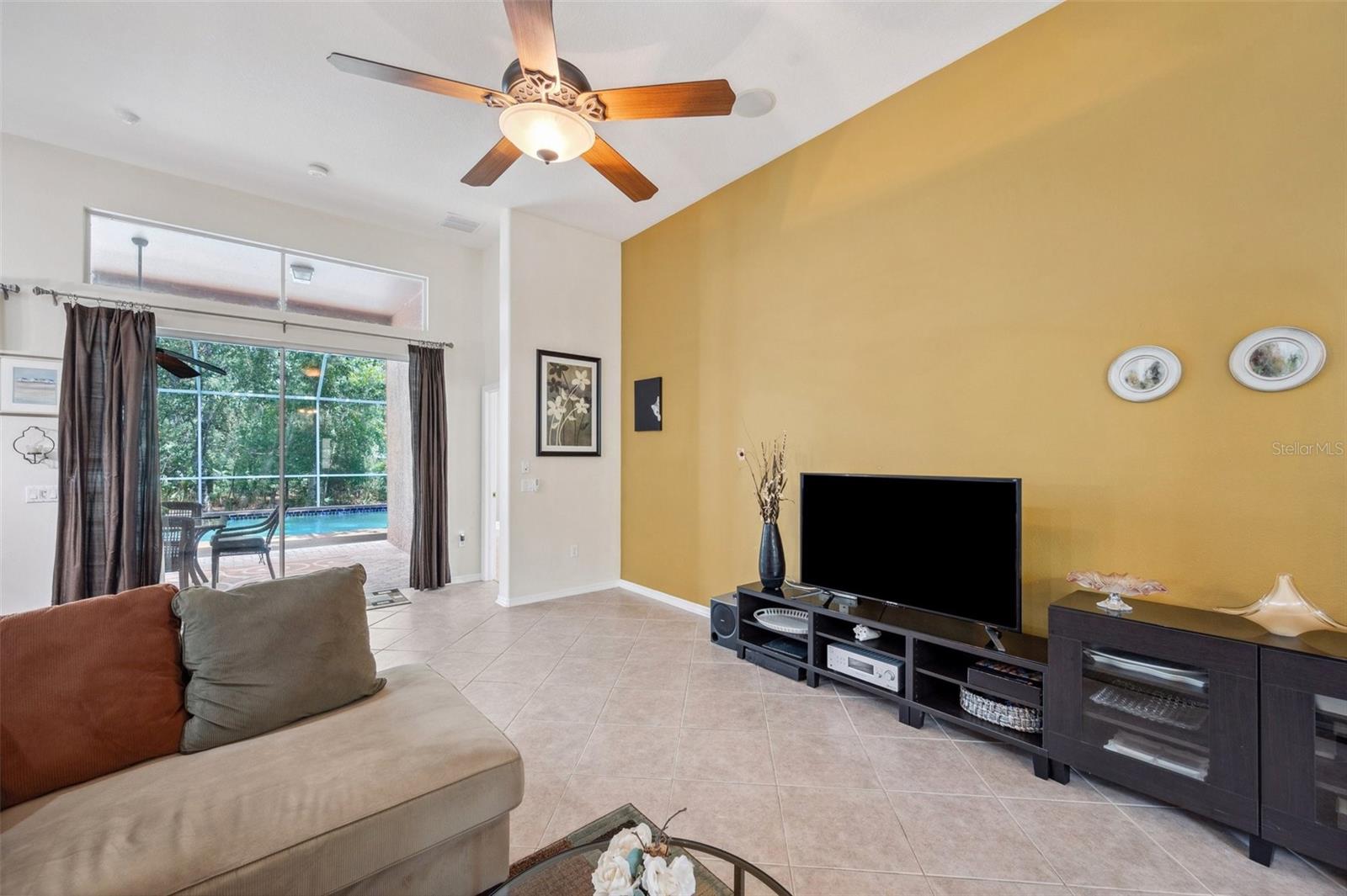 19156 DOVE CREEK DR, TAMPA, FL, 33647