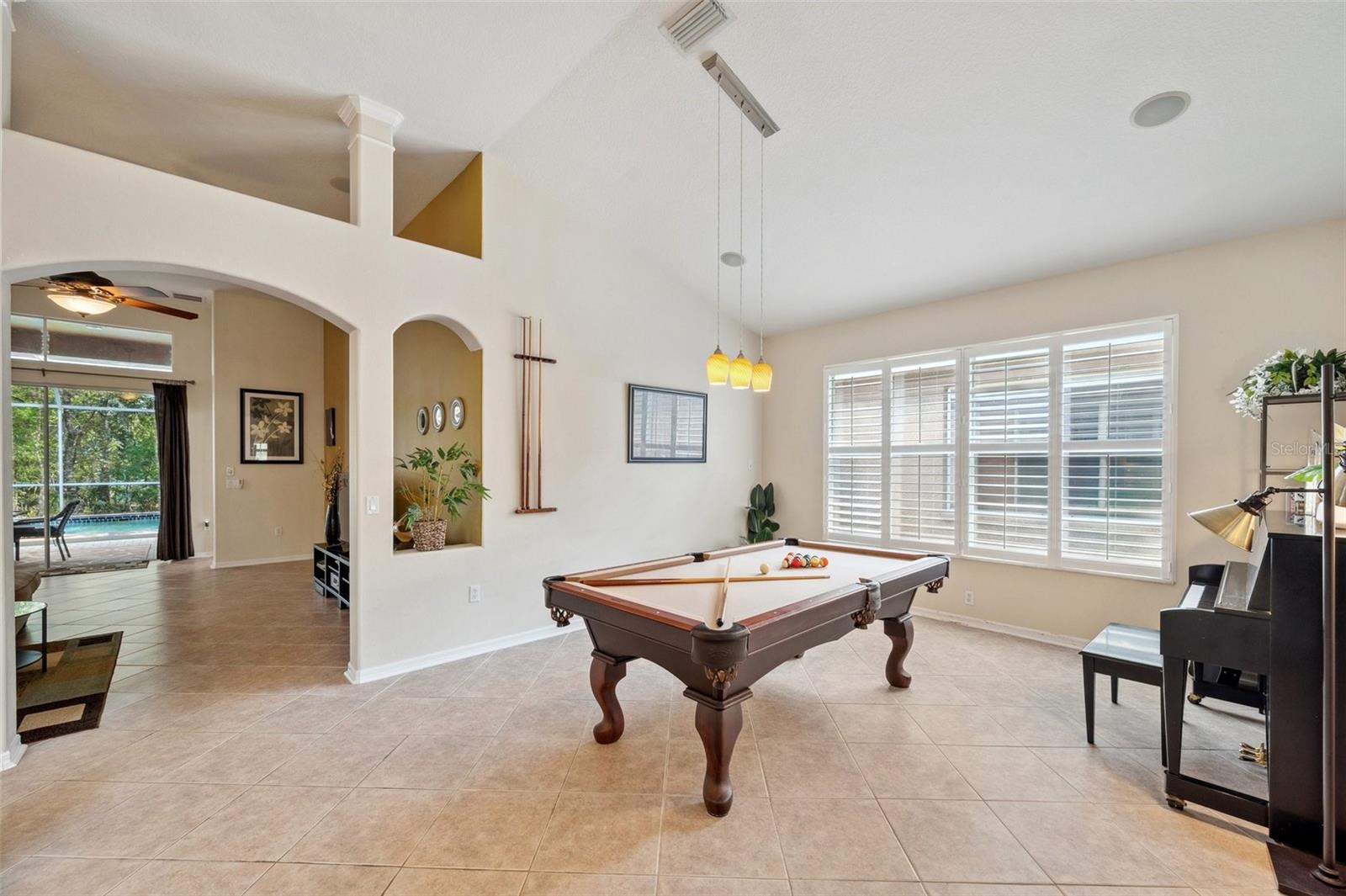 19156 DOVE CREEK DR, TAMPA, FL, 33647