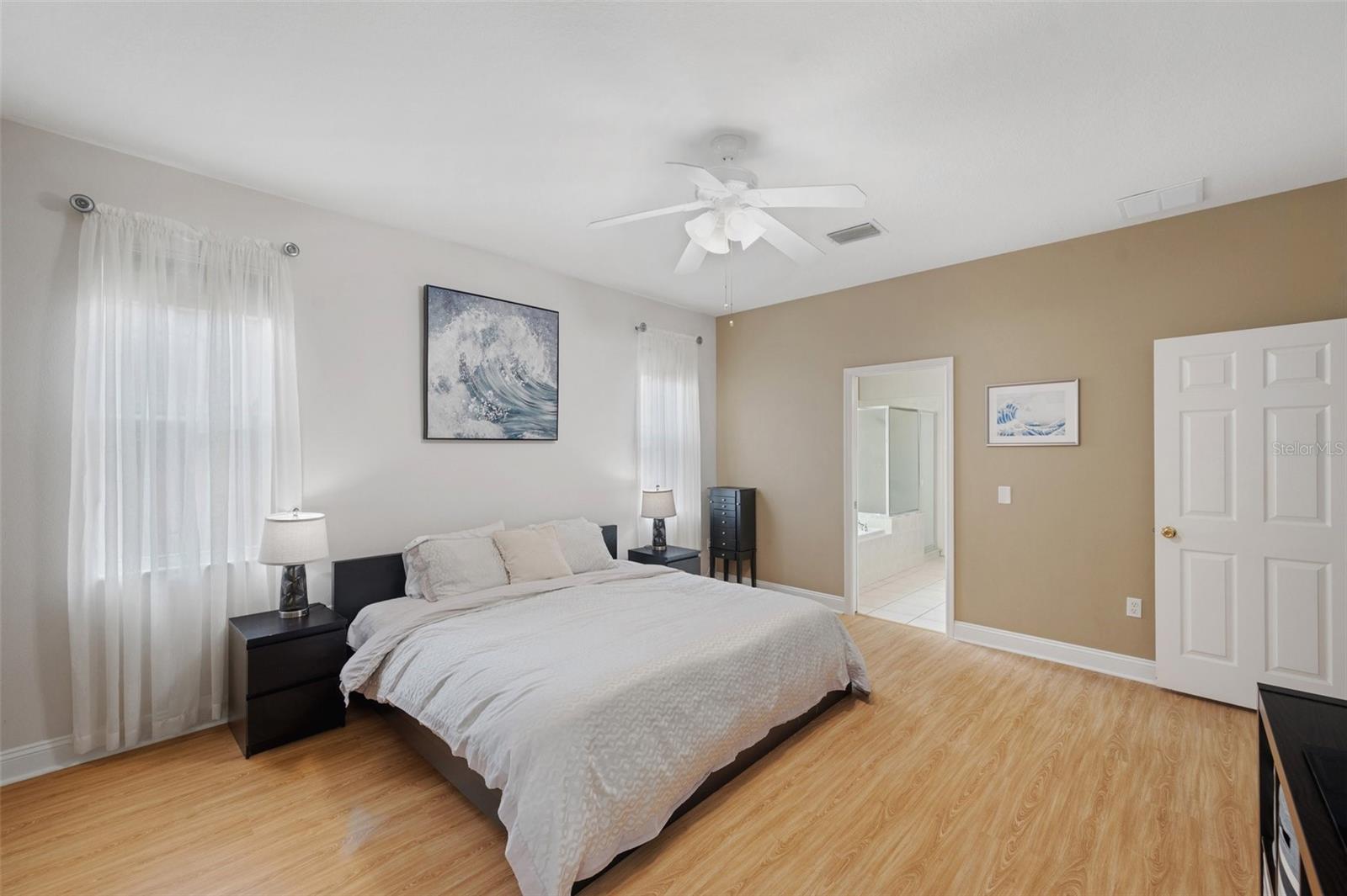 19156 DOVE CREEK DR, TAMPA, FL, 33647