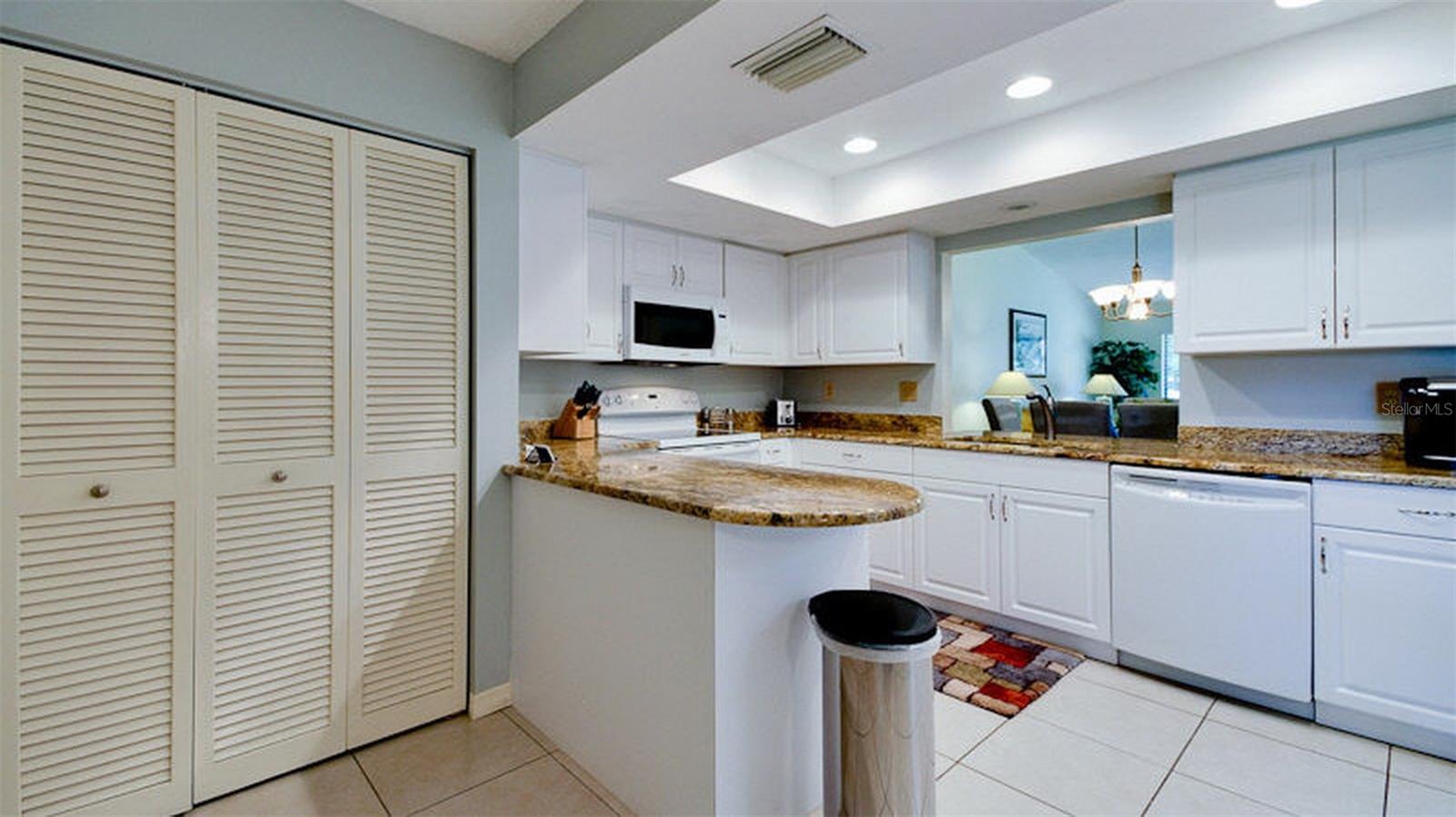 7893 TIMBERWOOD CIR #183, SARASOTA, FL, 34238