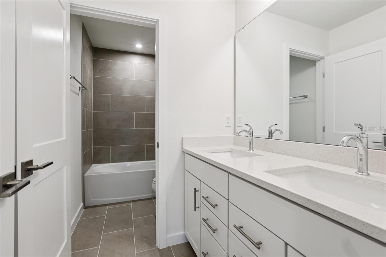 3147 CUP DR, LAKELAND, FL, 33803