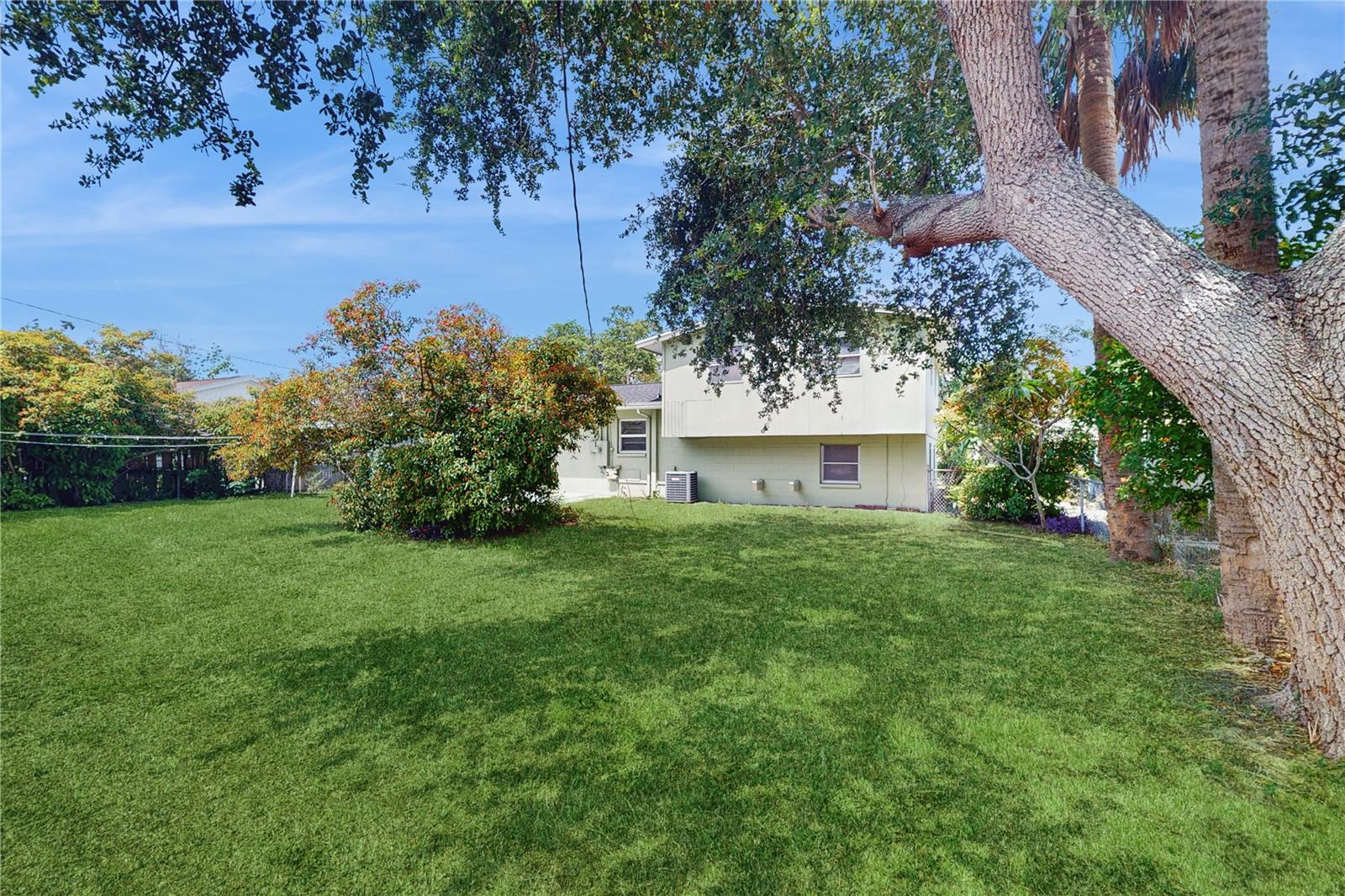 6009 WILSHIRE DR, TAMPA, FL, 33615