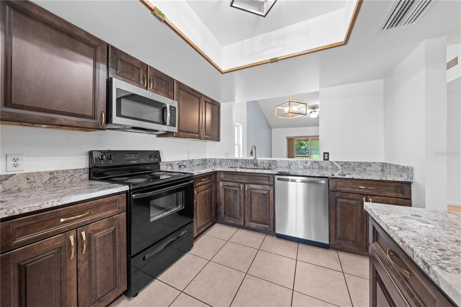 8322 CASCADE OAKS DR, ORLANDO, FL, 32822