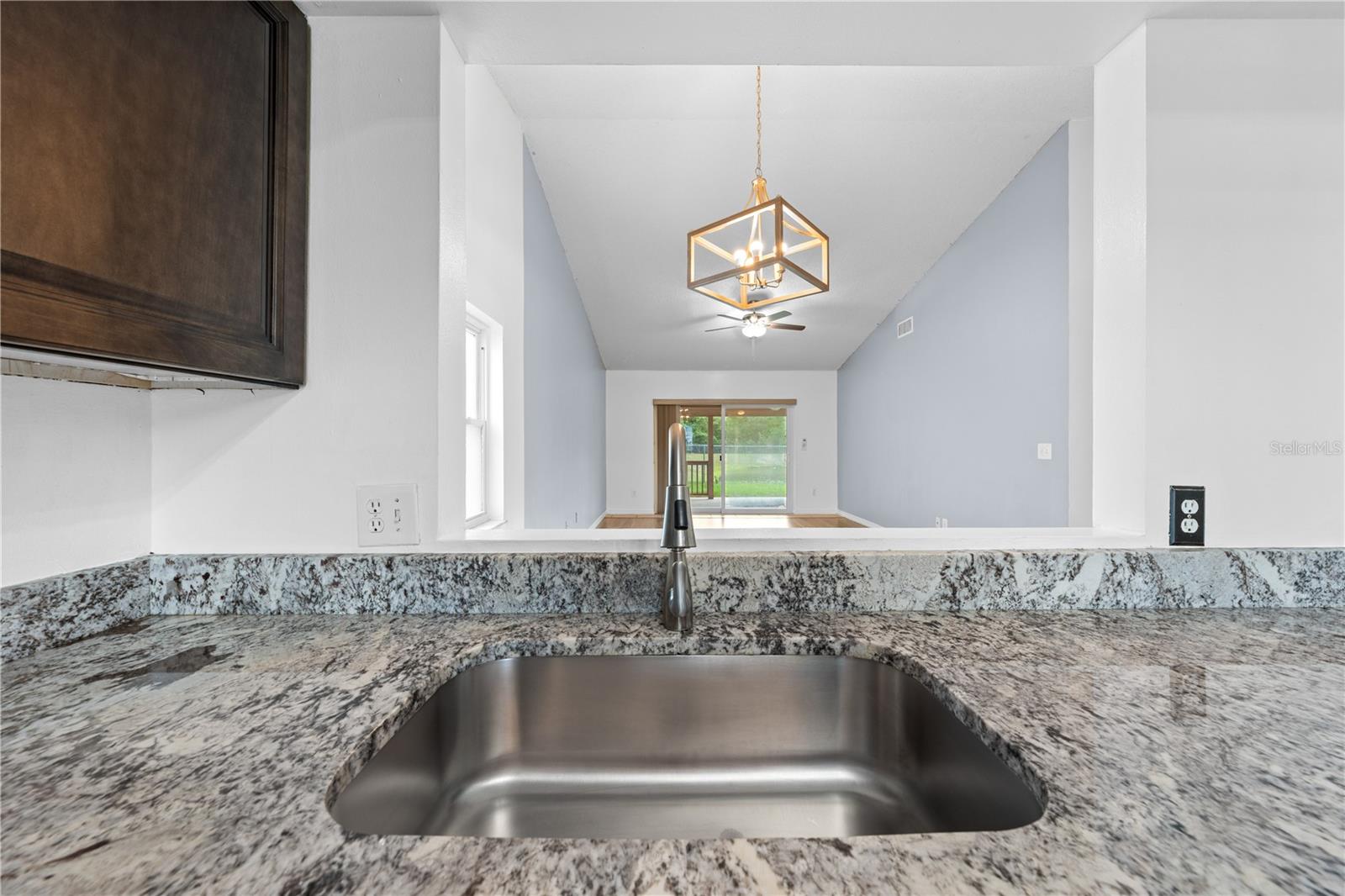 8322 CASCADE OAKS DR, ORLANDO, FL, 32822