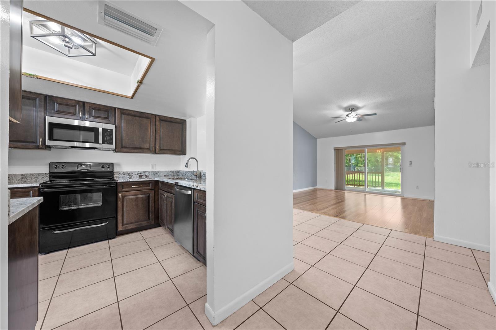 8322 CASCADE OAKS DR, ORLANDO, FL, 32822