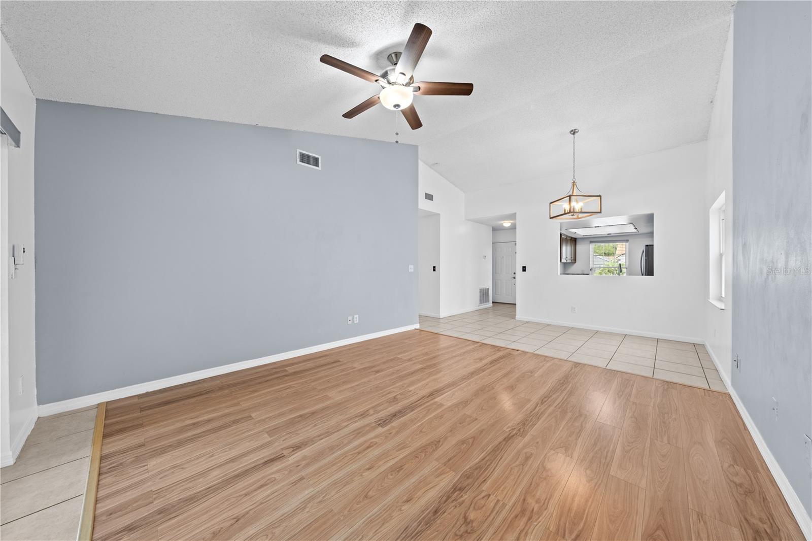 8322 CASCADE OAKS DR, ORLANDO, FL, 32822