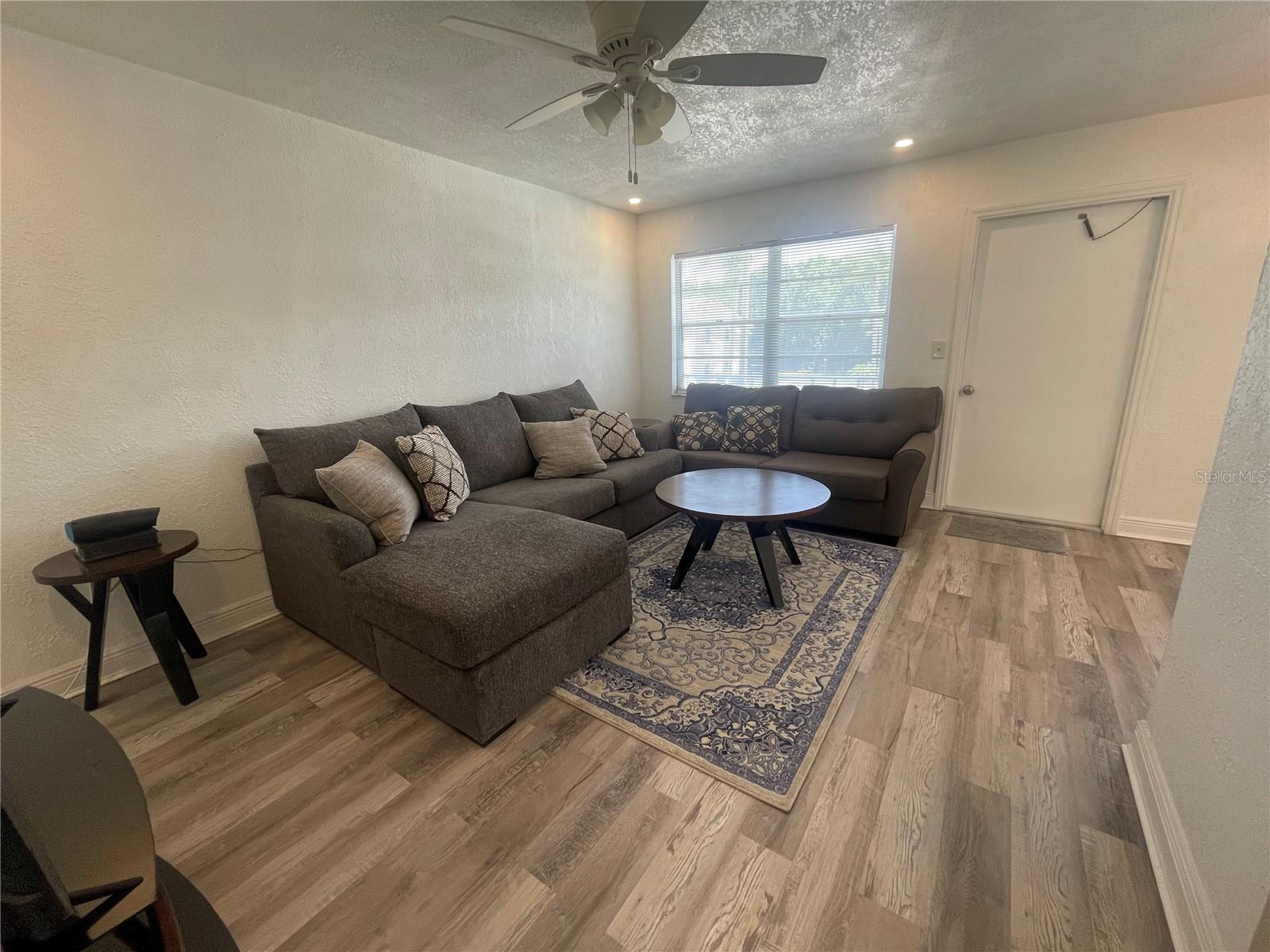 TB8385739 Property Photo