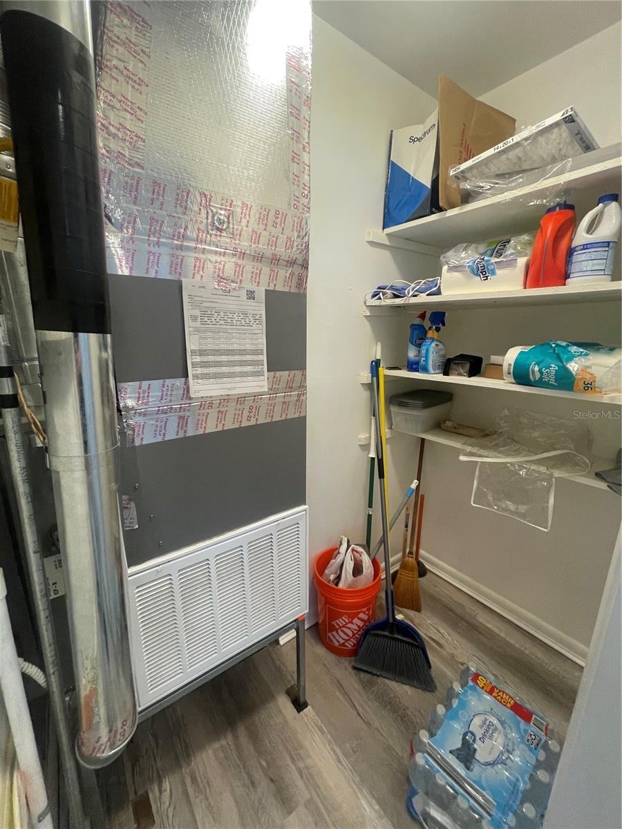 TB8385739 Property Photo