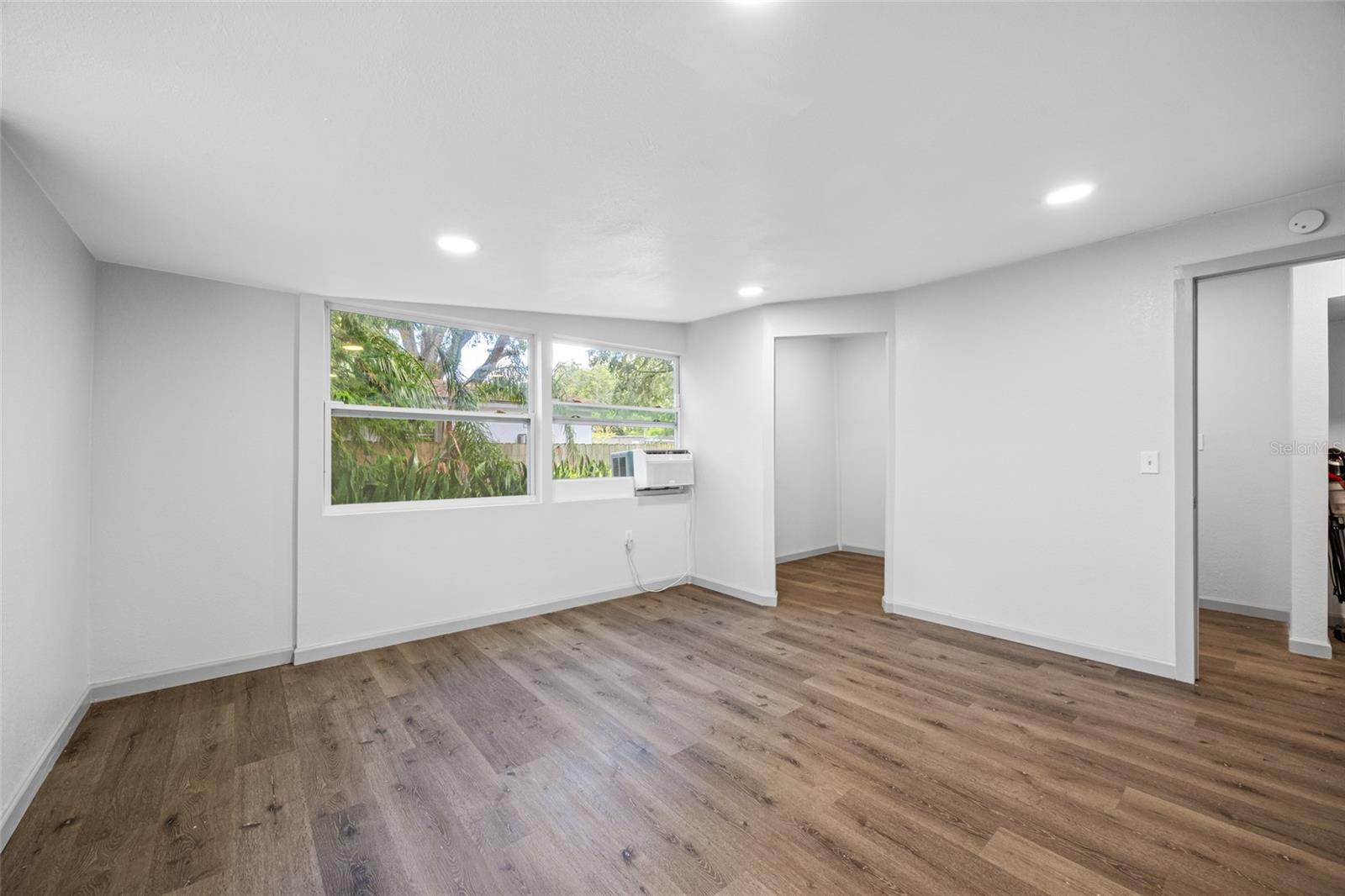 612 SW BEVERLY AVE, LARGO, FL, 33770