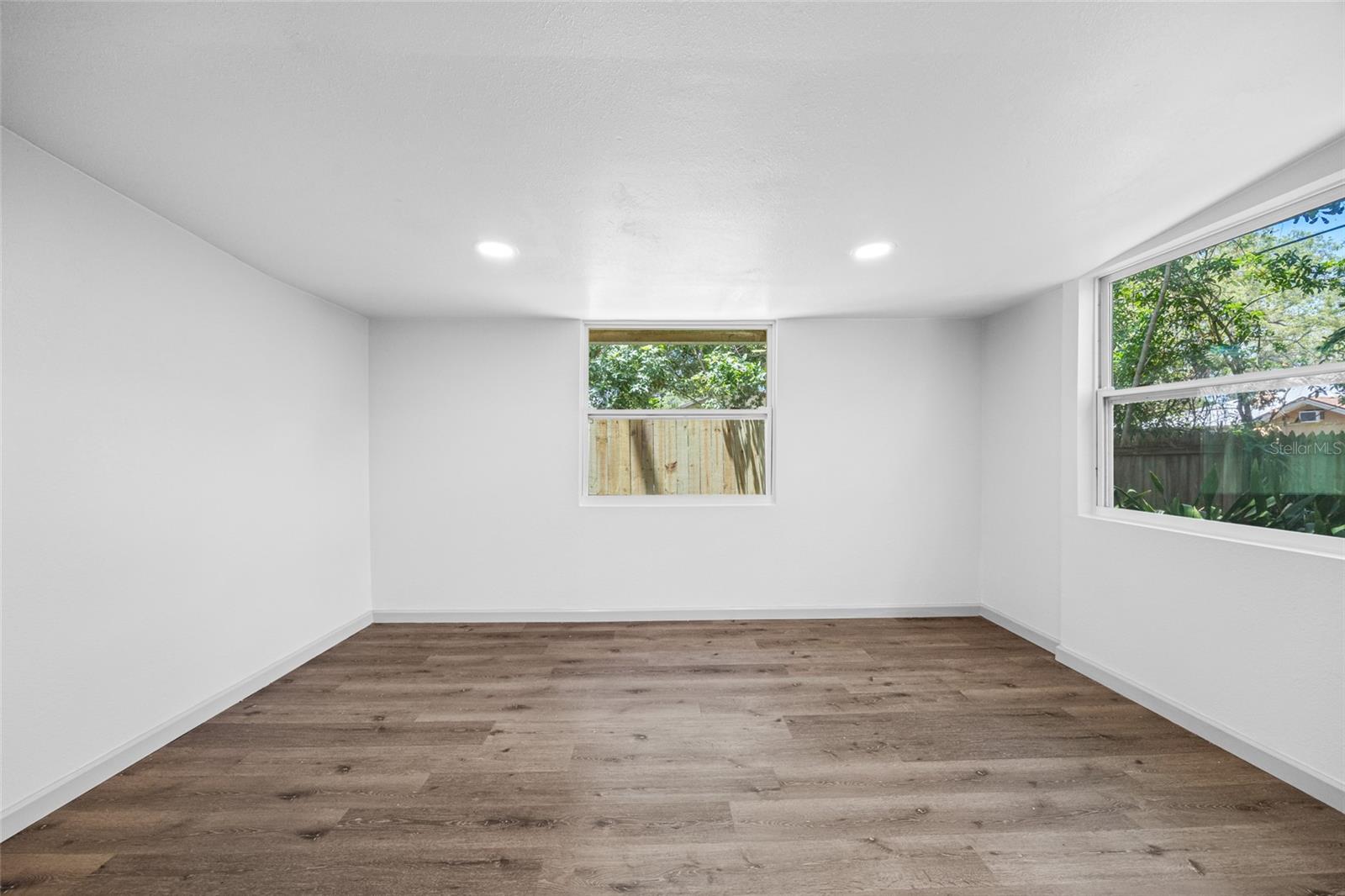 612 SW BEVERLY AVE, LARGO, FL, 33770