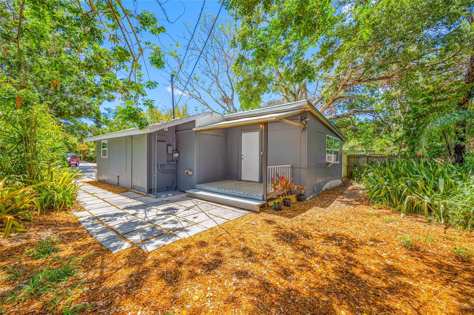 612 SW BEVERLY AVE, LARGO, FL, 33770