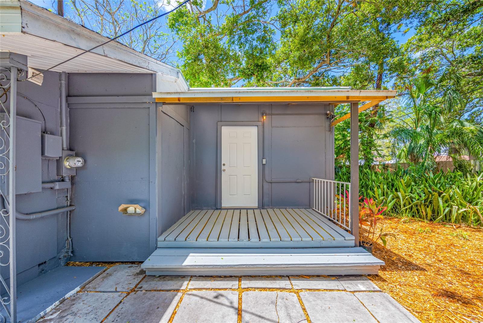 612 SW BEVERLY AVE, LARGO, FL, 33770