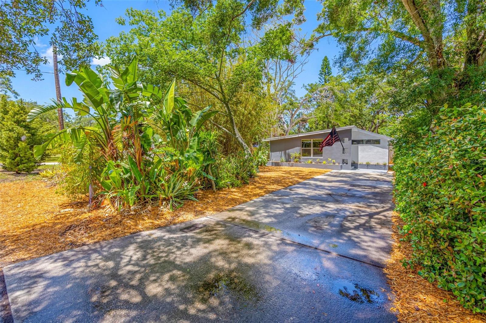 612 SW BEVERLY AVE, LARGO, FL, 33770